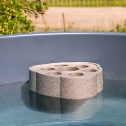 KIRAMI Original Breezy M Badefass-Set Hot Tub Ø170cm Coal Black/Light Grey -Gartenmöbel Geschäft kirami original breezy m badefass set durchm170cm 1381548 7