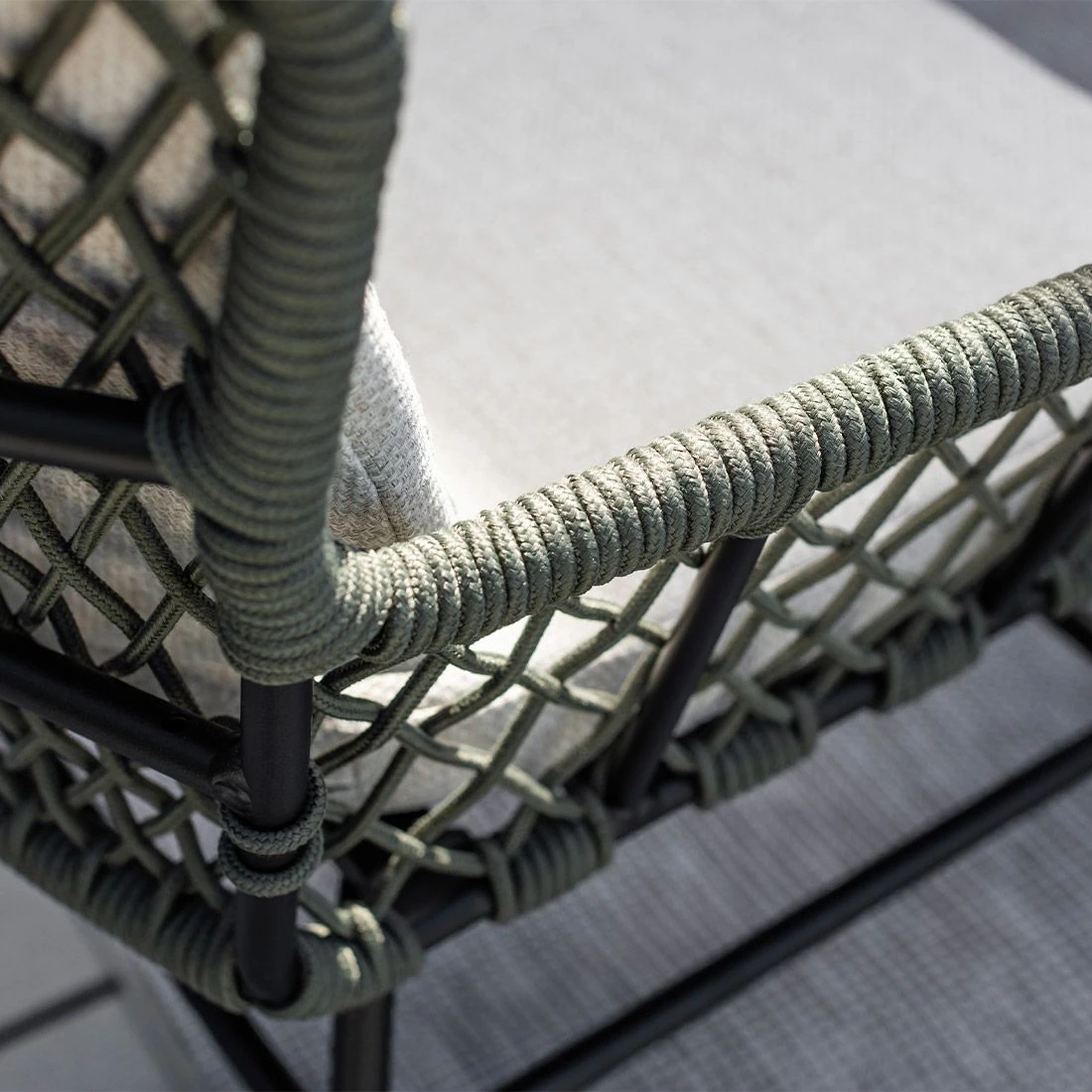 Schöner Wohnen Benet Gartensessel Aluminium/Rope Schwarz/Olive 7 Schöner Wohnen Benet Gartensessel Aluminium/Rope Schwarz/Olive – Bild 5