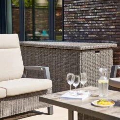 Siena Garden Corido Gartenbox 167x85x84,5cm Aluminium/Gardino®-Geflecht Grau/Charcoal Grey -Gartenmöbel Geschäft siena garden corido kissenbox 167x85x84 5cm aluminium gardinor geflecht 1437615 7